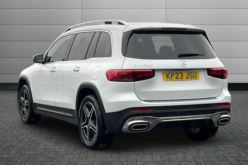 Mercedes-Benz GLB Class Glb200 Amg Line Executive White #2