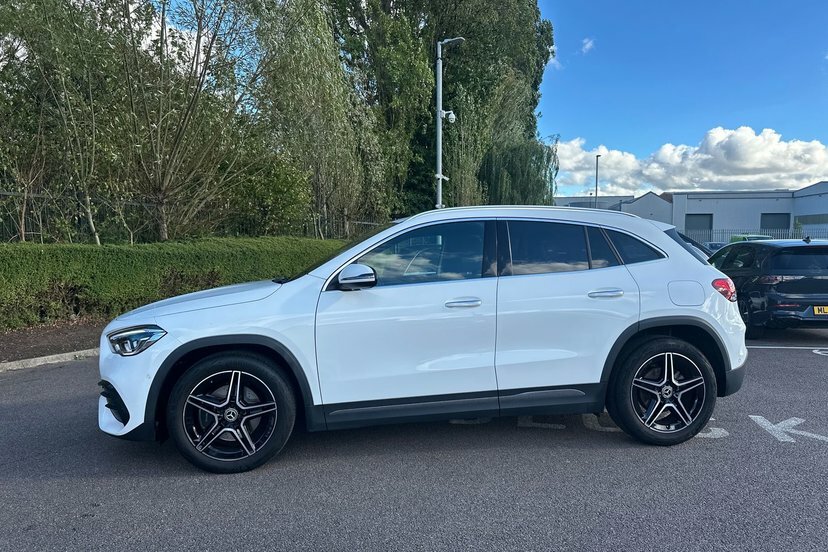 Mercedes-Benz GLA Class Gla 220 Amg Line Prem D 4M A Grey #40