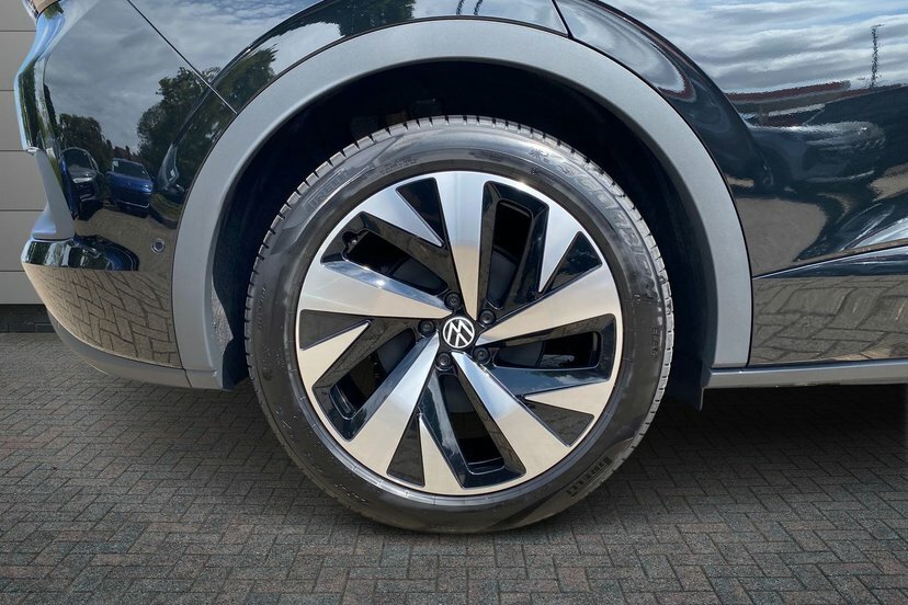 Volkswagen ID.5 Pro 79Kwh Match Suv 286 Ps Black #5