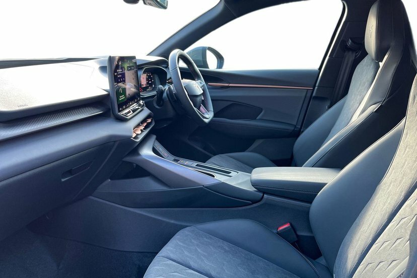 Cupra Terramar 1.5 Ehybrid 25.8Kwh V2 Suv Plug-in Hybr Black #2