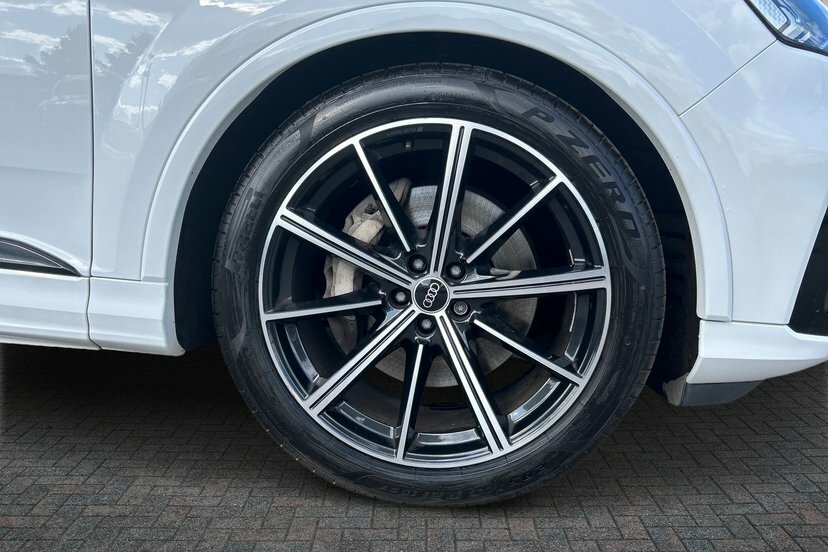 Audi Q7 3.0 Tfsi V6 55 Black Edition Suv Tiptro White #5