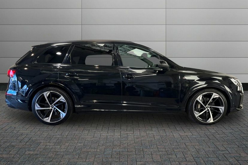 Audi Q7 3.0 Tfsi V6 55 Black Edition Suv Tiptro Black #4