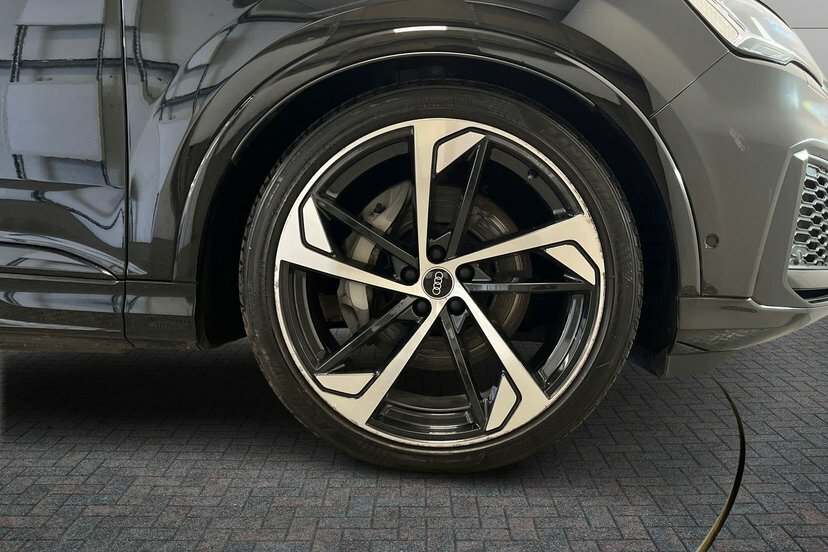 Audi Q7 3.0 Tfsi V6 55 Black Edition Suv Tiptro Black #5