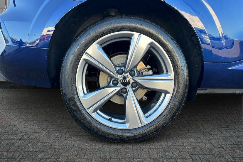 Audi Q3 1.5 Tfsi S Line Sportback S Tronic 150 Blue #5
