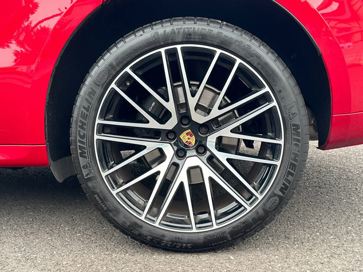 Porsche Macan 2.0T Suv Pdk 4Wd 265 Ps Red #6