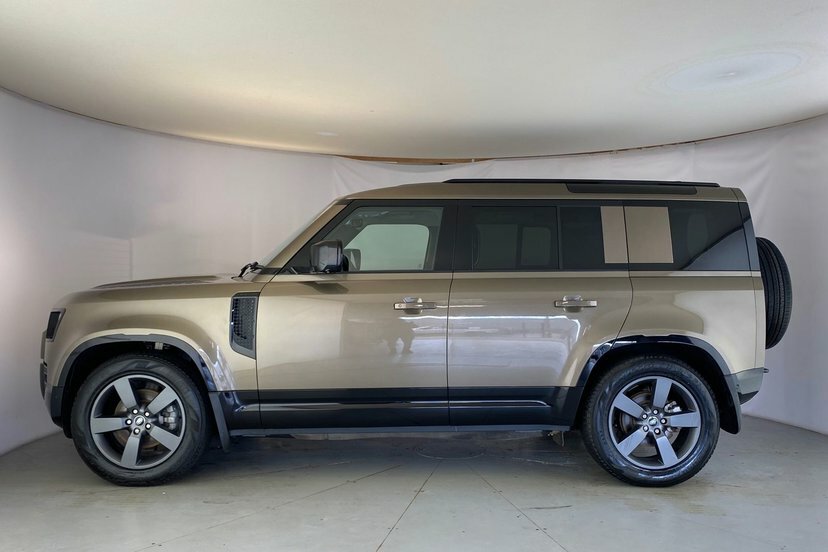 Land Rover Defender 110 3.0 D350 X-dynamic Hse White #28