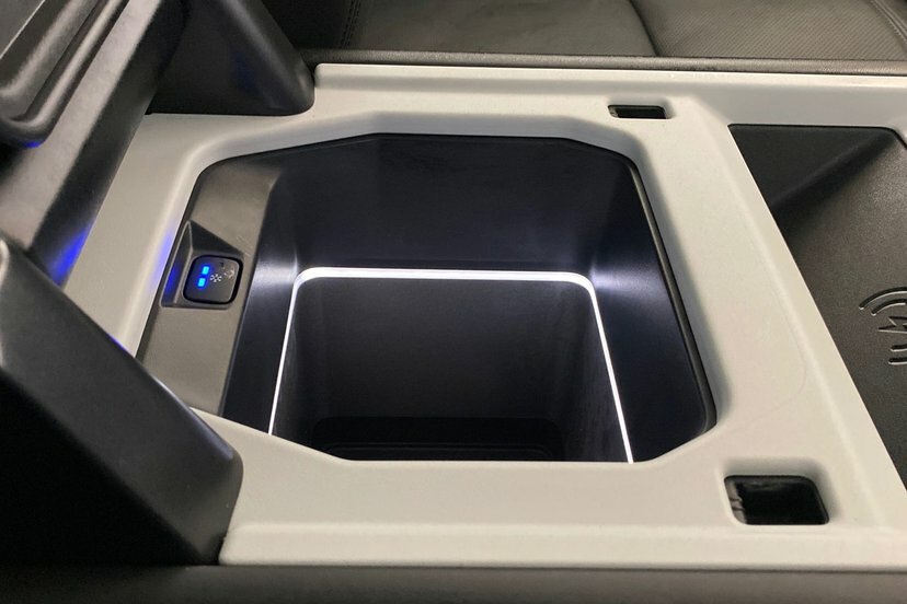 Land Rover Defender 110 3.0 D350 X-dynamic Hse White #40