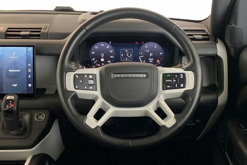 Land Rover Defender 110 3.0 D350 X-dynamic Hse White #14