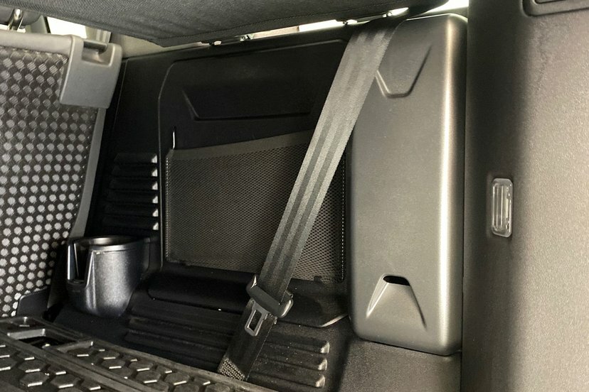 Land Rover Defender 110 3.0 D350 X-dynamic Hse White #45