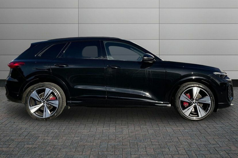 Audi SQ5 3.0 Tfsi S Launch Edition Suv S Tronic Black #4