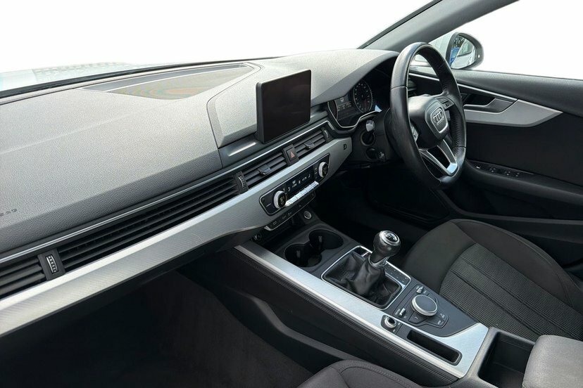 Audi A4 Avant 1.4 Tfsi Se Estate 150 Ps White #2