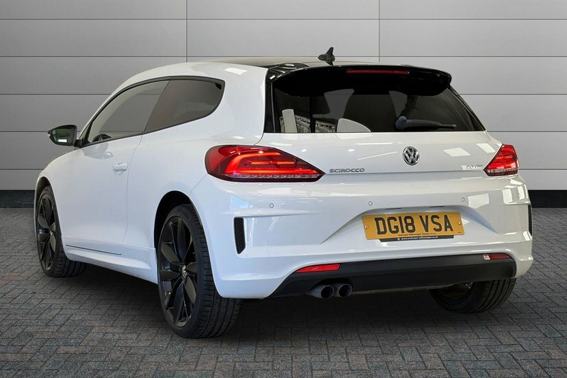 Volkswagen Scirocco 2.0 Tdi R-line Black Edition Hatchback White #3