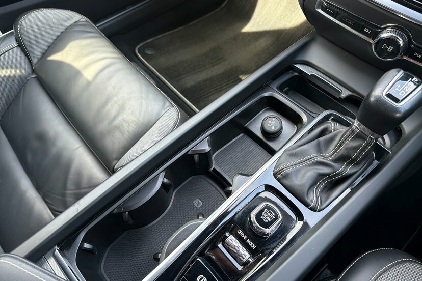 Volvo V60 V60 Momentum D4 Grey #38