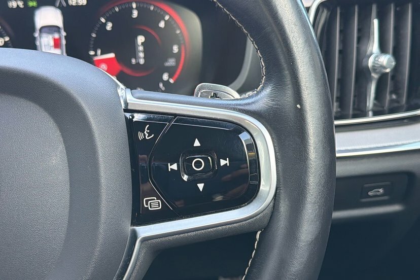 Volvo V60 V60 Momentum D4 Grey #33