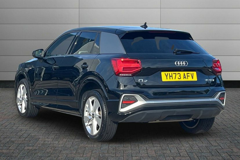 Audi Q2 1.5 Tfsi Cod 35 S Line Suv S Tronic 15 Black #3
