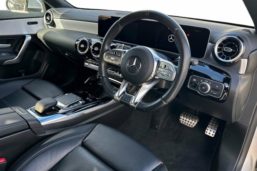 Mercedes-Benz CLA Class 2.0 Cla35 Amg Coupe 7G-dct 4Matic 306 Silver #5