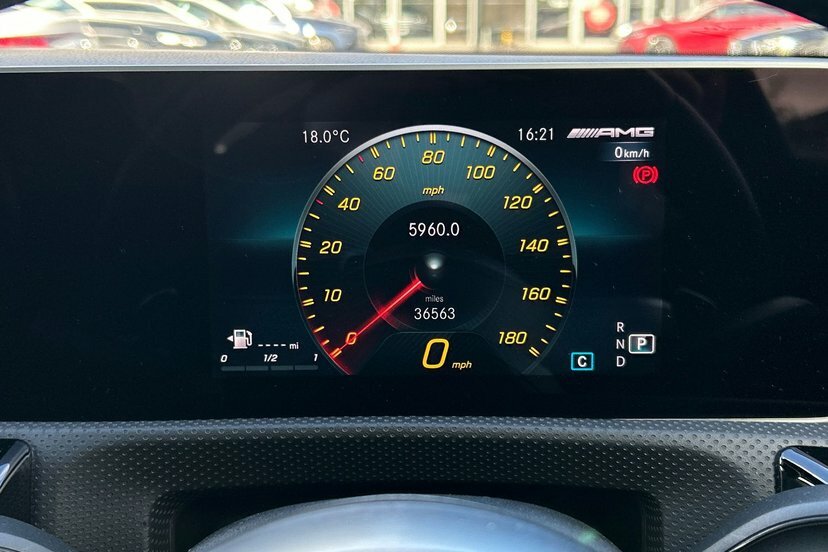 Mercedes-Benz CLA Class 2.0 Cla35 Amg Coupe 7G-dct 4Matic 306 Silver #6