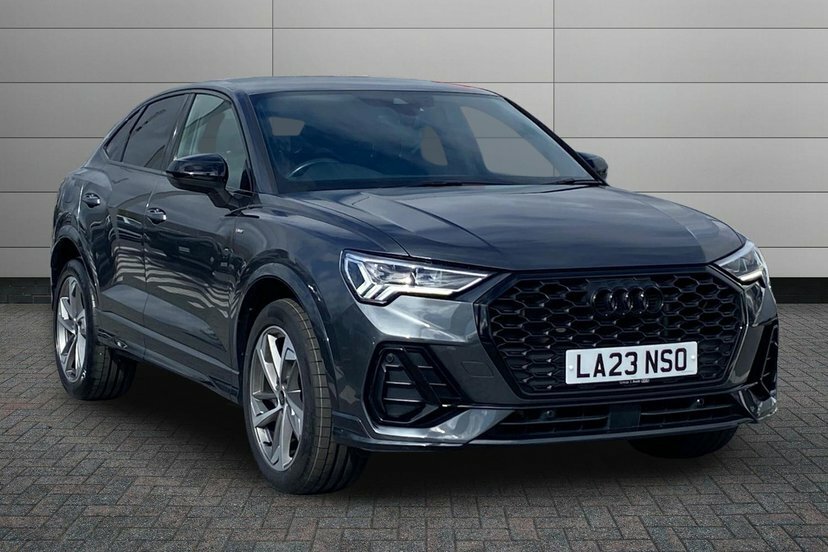 Audi Q3 1.5 Tfsi Cod 35 Black Edition Sportback Grey