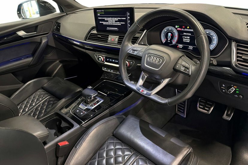 Audi Q5 2.0 Tdi 40 Edition 1 Suv S Tronic Quatt Black #6