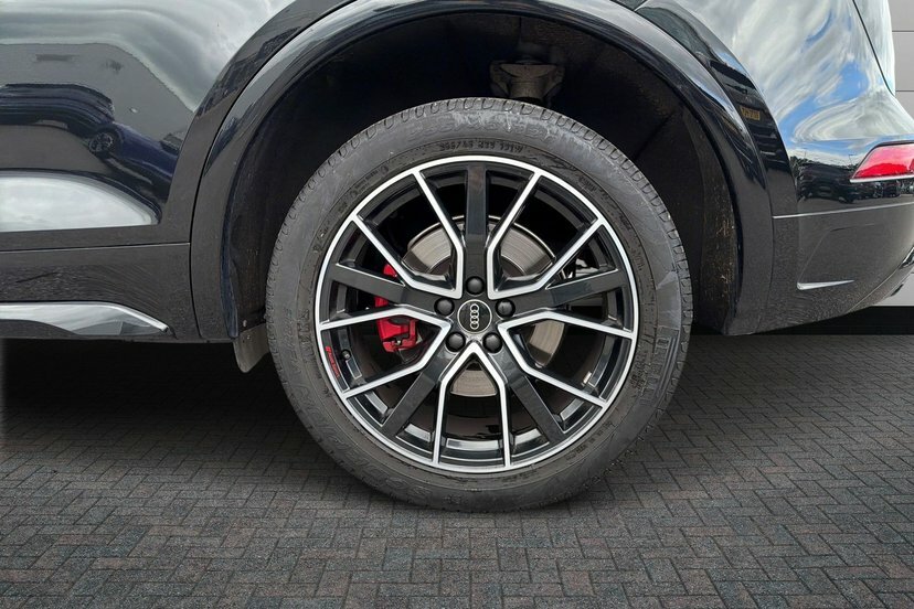 Audi Q5 2.0 Tdi 40 Edition 1 Suv S Tronic Quatt Black #5