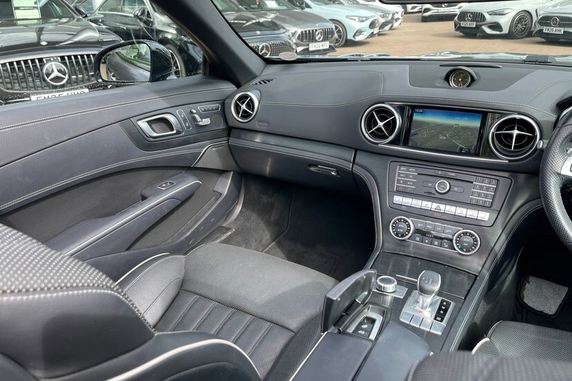 Mercedes-Benz SL Class Sl 63 Mct Black #31