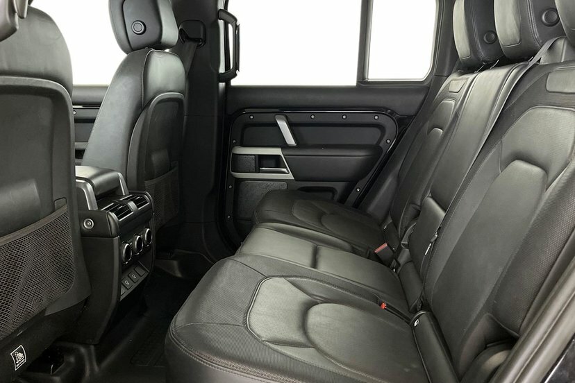 Land Rover Defender 110 3.0 D300 Mhev X-dynamic Hse Suv 4W Black #4