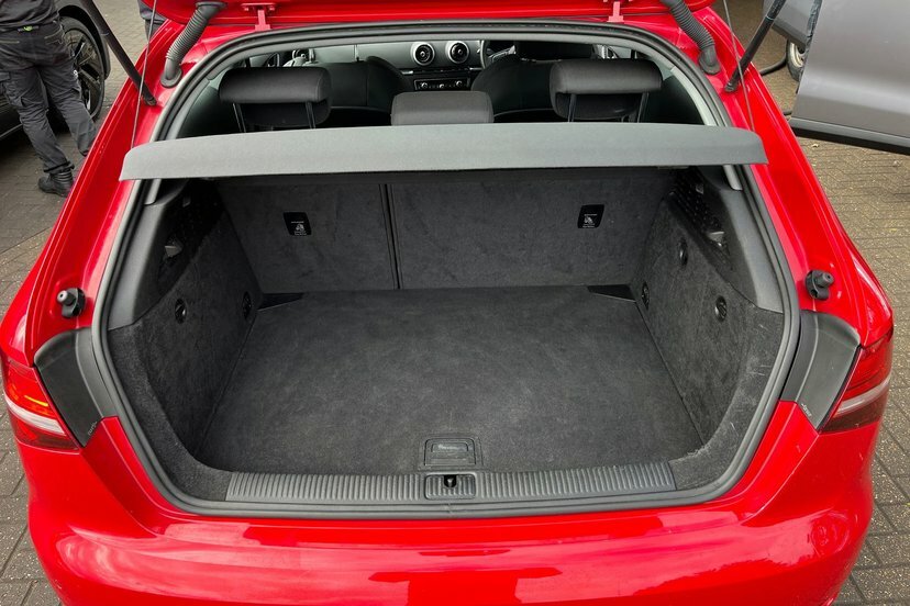 Audi A3 Hatchback 2.0 Tdi S Line Sportback S Tronic Euro 6 Red #8