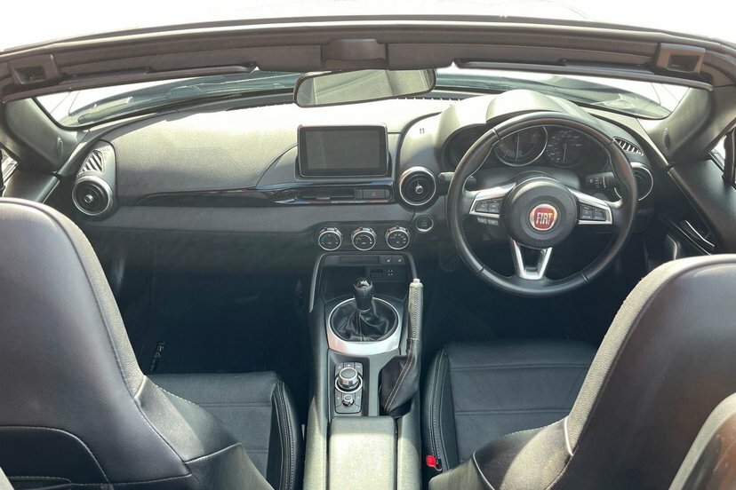 Fiat 124 Spider 1.4 Multiair S-design Convertible 140 White #6