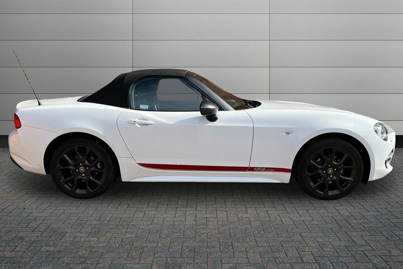 Fiat 124 Spider 1.4 Multiair S-design Convertible 140 White #4