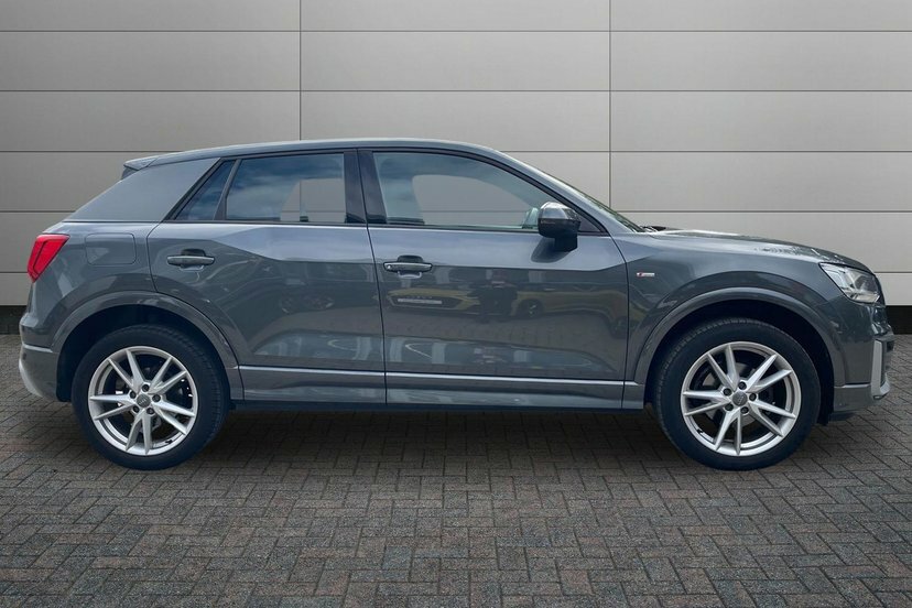 Audi Q2 1.5 Tfsi Cod 35 S Line Suv S Tronic 15 Grey #3