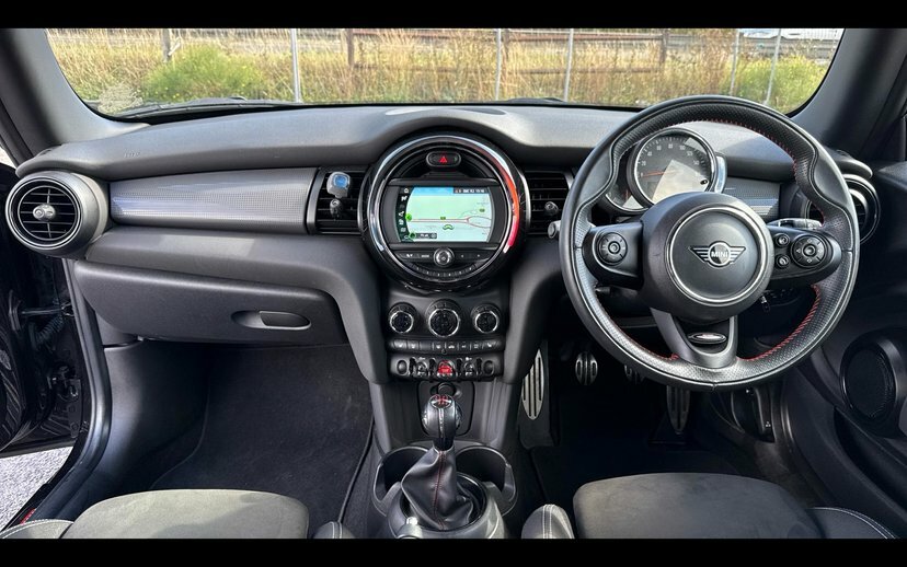 Mini Hatch 3-Door Hatch Cooper Sport Black #4