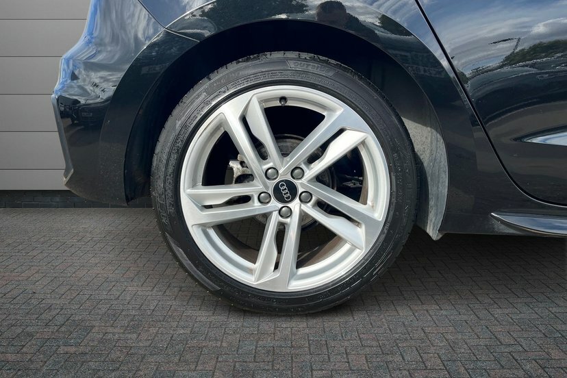 Audi A1 1.0 Tfsi 30 S Line Sportback S Tronic Black #5