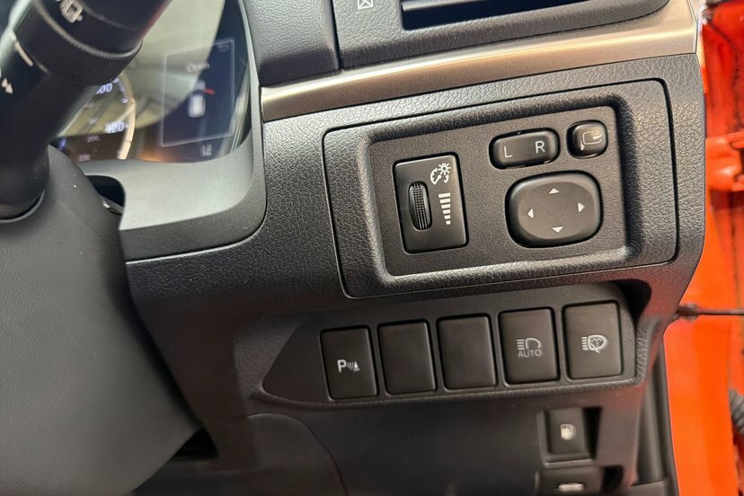 Lexus CT 200H 1.8 Cvt Premiumtechleathersunroof Black #20