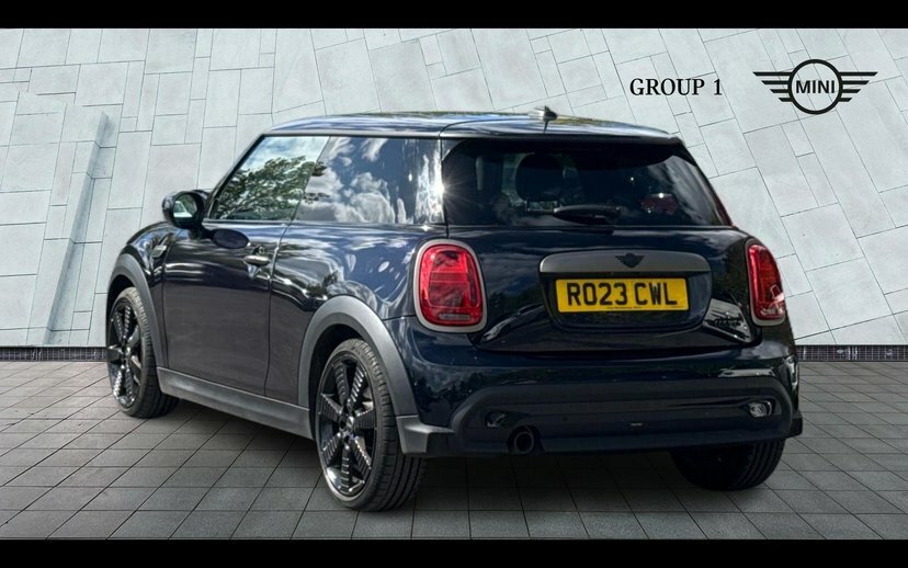 Mini Hatch 3-Door Hatch Cooper Resolute Edition Black #2