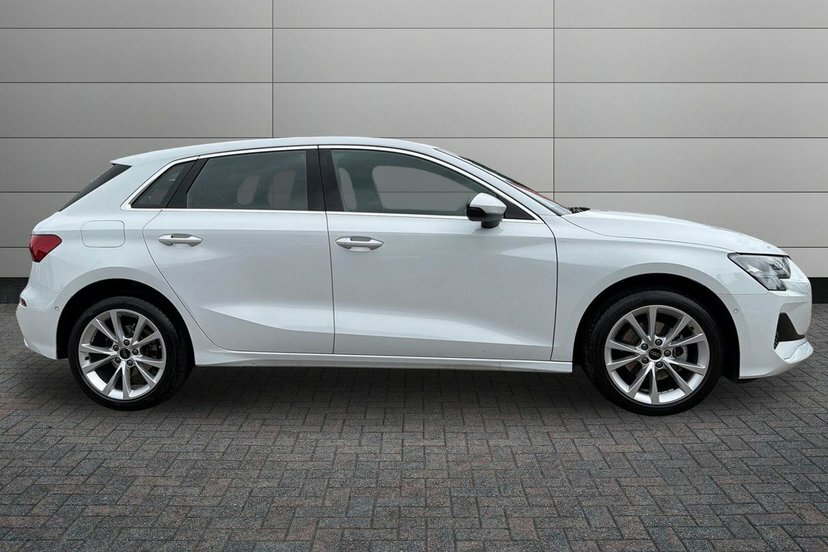 Audi A3 1.5 Tfsi 30 Sport Sportback 116 White #4