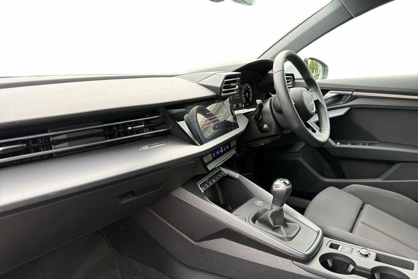 Audi A3 1.5 Tfsi 30 Sport Sportback 116 White #2