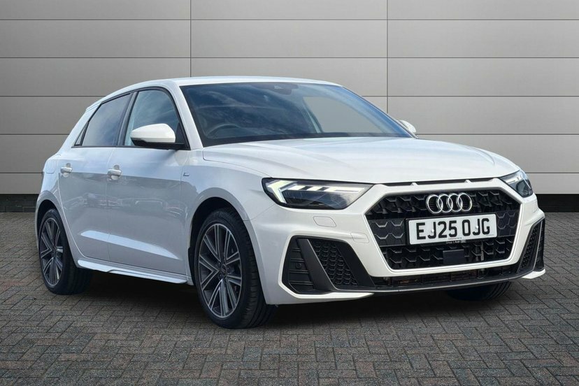 Audi A1 1.0 Tfsi 30 S Line Sportback 11 White