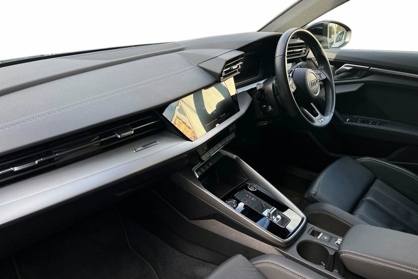 Audi A3 1.0 Tfsi 30 S Line Sportback S Tronic Black #2