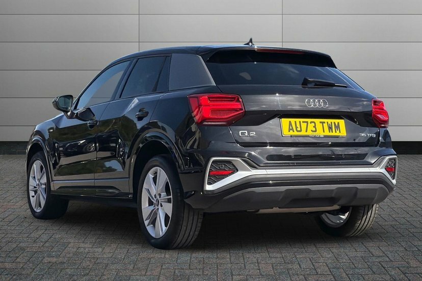 Audi Q2 1.5 Tfsi Cod 35 S Line Suv S Tronic 15 Black #3