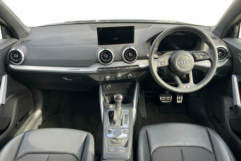Audi Q2 Sport 30 Tfsi 110 Ps 6-Speed Grey #9