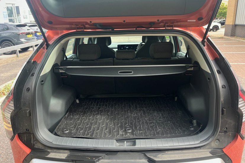 Kia EV3 81.4Kwh Air Suv 201 Bhp White #9