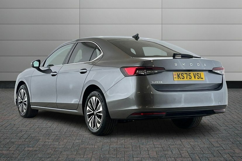 Skoda Superb 2.0 Tdi Se Technology Hatchback Dsg 15 Grey #3