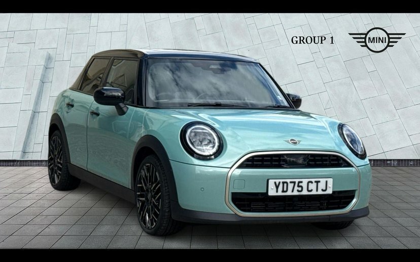 Mini Hatch Cooper C Green