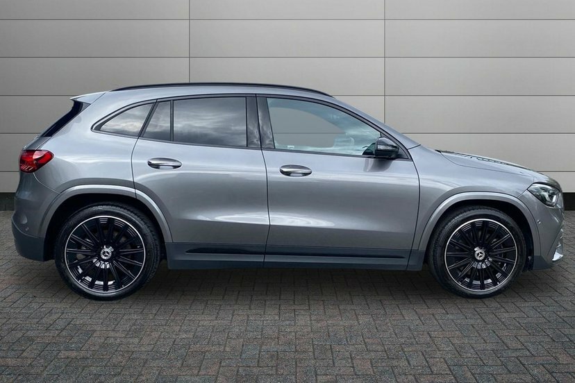 Mercedes-Benz GLA Class 2.0 Gla220d Amg Line Premium Plus Suv Grey #3