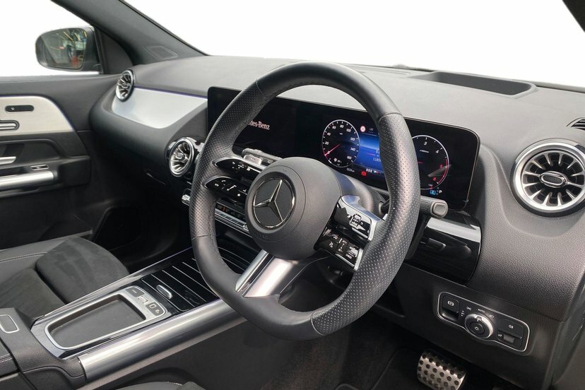 Mercedes-Benz GLA Class 2.0 Gla220d Amg Line Premium Plus Suv Grey #5