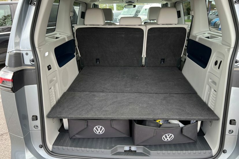 Volkswagen ID.Buzz 150Kw 1St Edition Pro 77Kwh Yellow #14