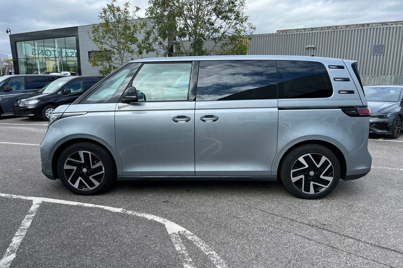 Volkswagen ID.Buzz 150Kw 1St Edition Pro 77Kwh Yellow #8