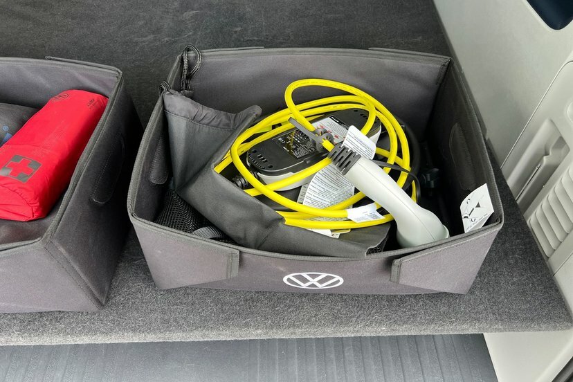 Volkswagen ID.Buzz 150Kw 1St Edition Pro 77Kwh Yellow #16