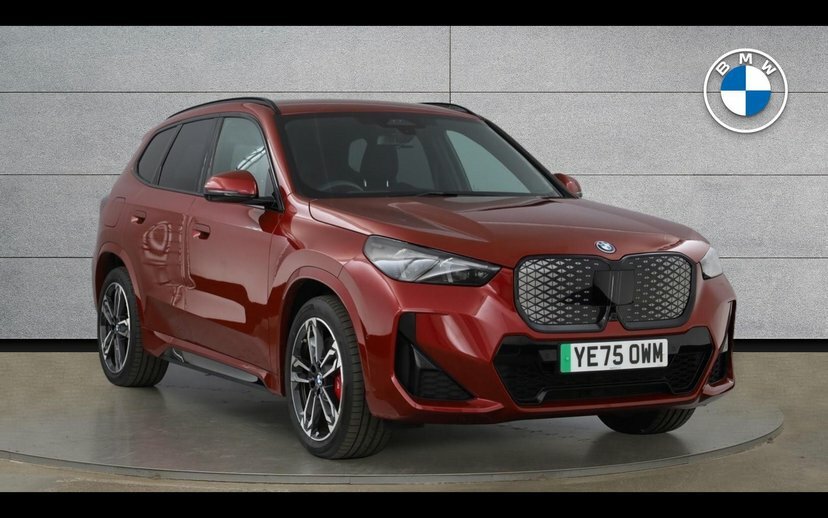 BMW iX1 Ix1 Edrive20 Shadow Edition Red