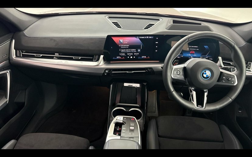 BMW iX1 Ix1 Edrive20 Shadow Edition Red #4
